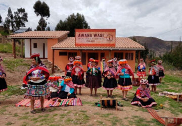 chincheros-maras-moray