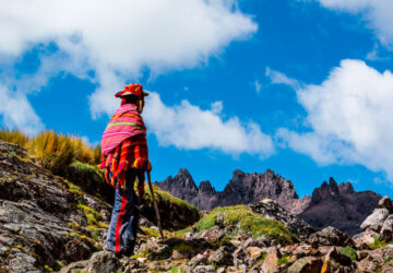 lares-trek-andes